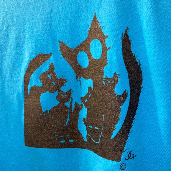 ARTIST DESIGNED CAT TEE SHIRT SIZE M UNISEX NEW PRE WASHED - Picture 3 of 6